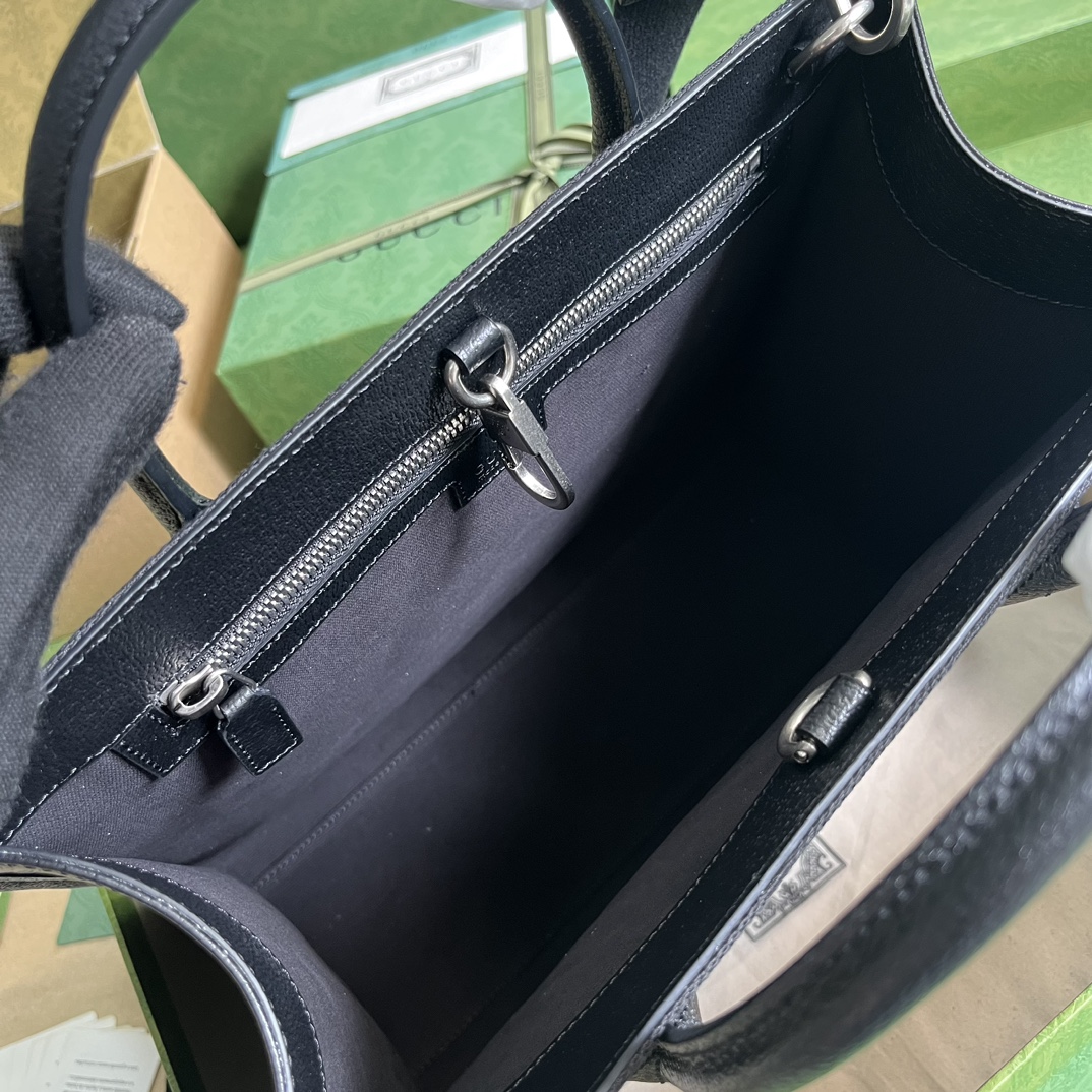 Bagsaaa Gvc*1 Off The Grid tote bag - 31*26.5*14cm