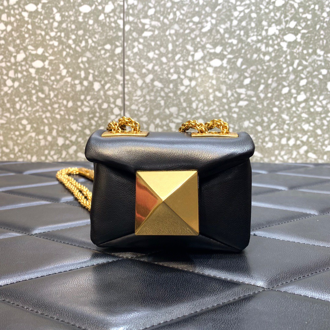 Bagsaaa Va1e*ntin0 Garavani Micro One Stud Nappa Black Bag - 11x8x5cm