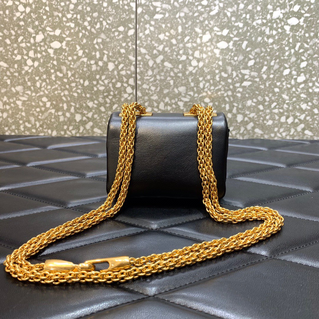 Bagsaaa Va1e*ntin0 Garavani Micro One Stud Nappa Black Bag - 11x8x5cm