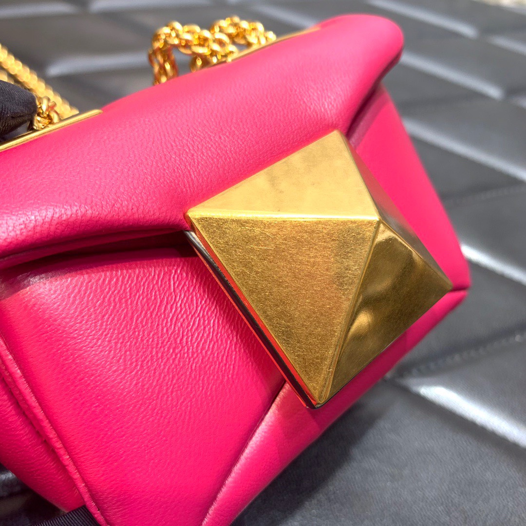 Bagsaaa Va1e*ntin0 Garavani Micro One Stud Nappa Pink Bag - 11x8x5cm