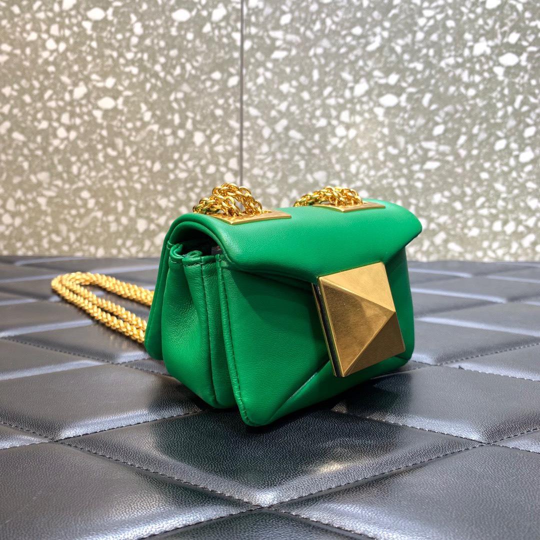 Bagsaaa Va1e*ntin0 Garavani Micro One Stud Nappa Green Bag - 11x8x5cm
