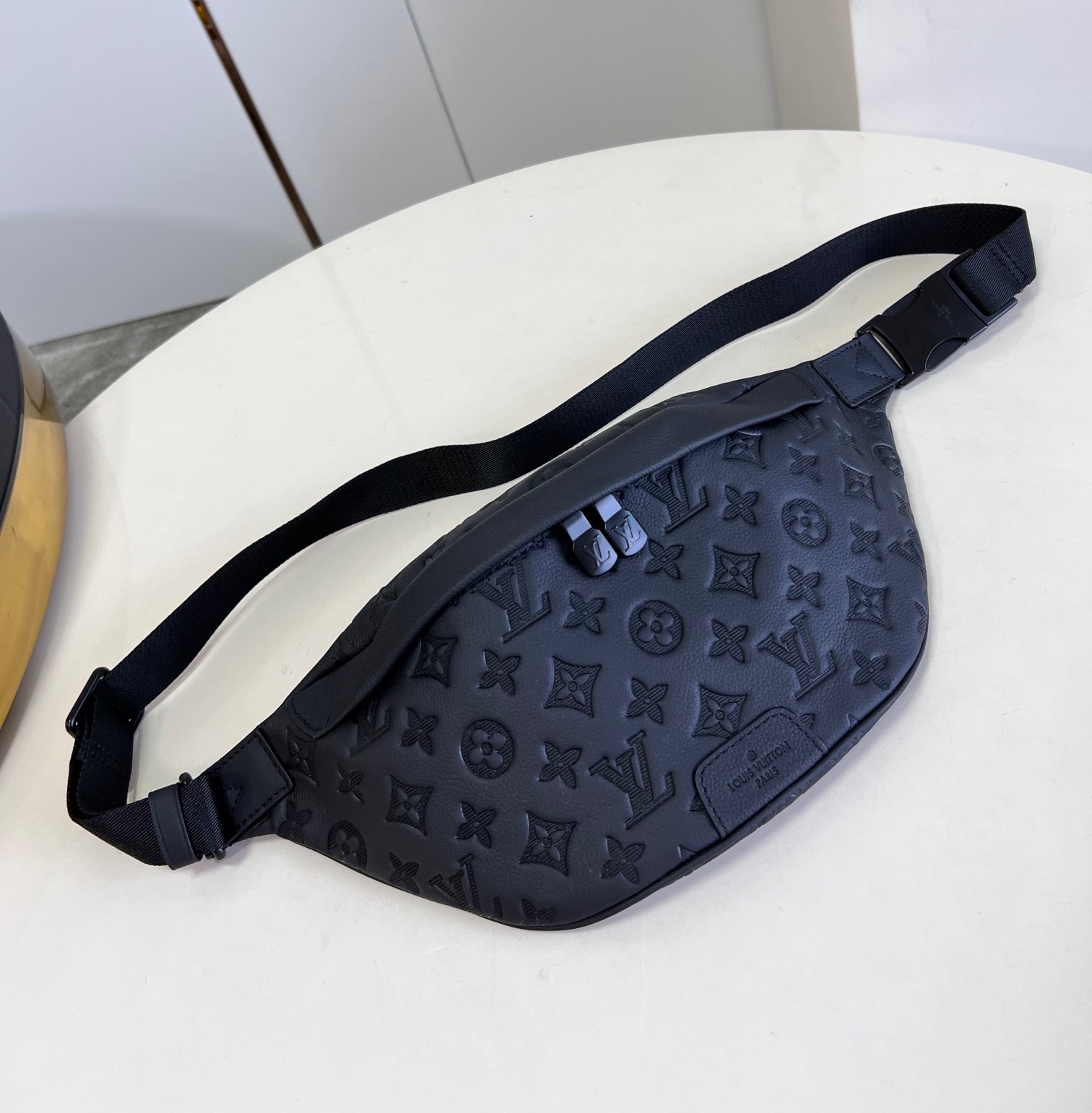 Bagsaaa L0vis Vvtt0n Discovery PM sling bag - 44 x 15 x 9 cm