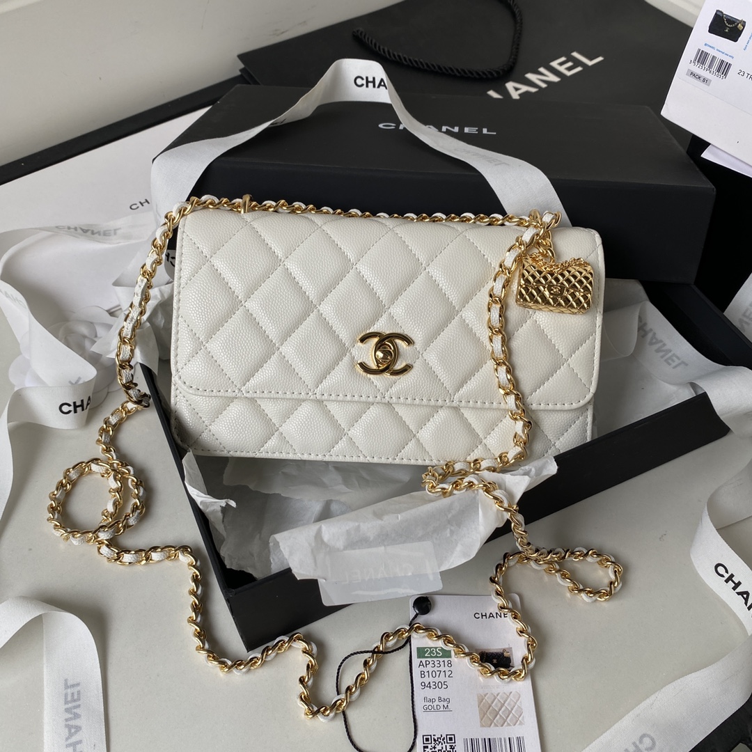Bagsaaa Ch**el WOC White Caviar Leather - 19cm