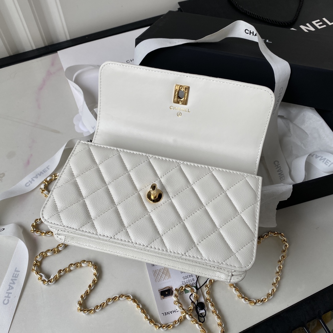 Bagsaaa Ch**el WOC White Caviar Leather - 19cm