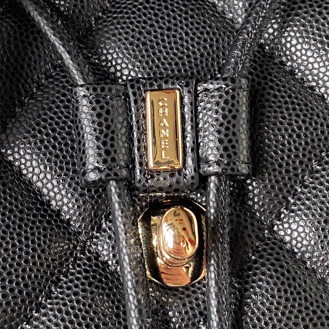 Bagsaaa Ch**el Calfskin Plain Caviar Leather Black Backpack - 25X20X12cm