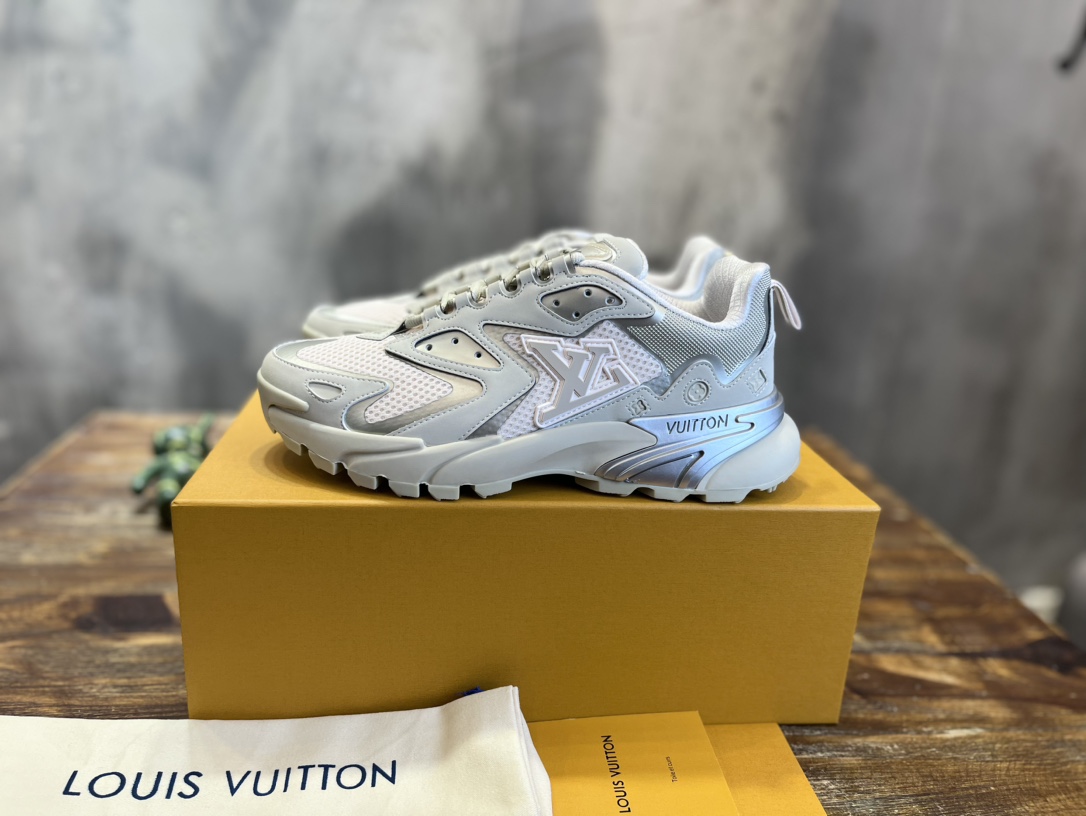 Bagsaaa L0vis Vvtt0n Runner Tatic Sneaker Beige