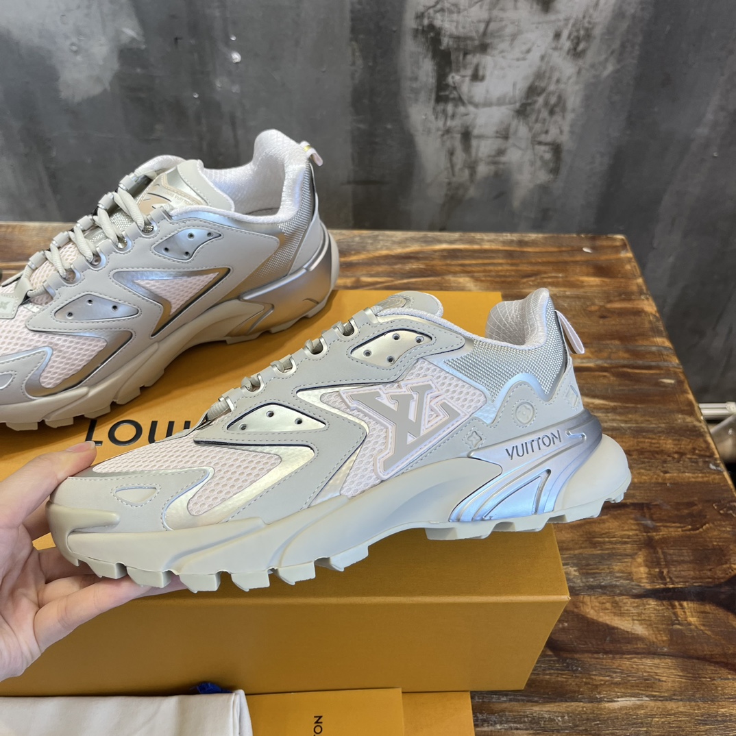 Bagsaaa L0vis Vvtt0n Runner Tatic Sneaker Beige