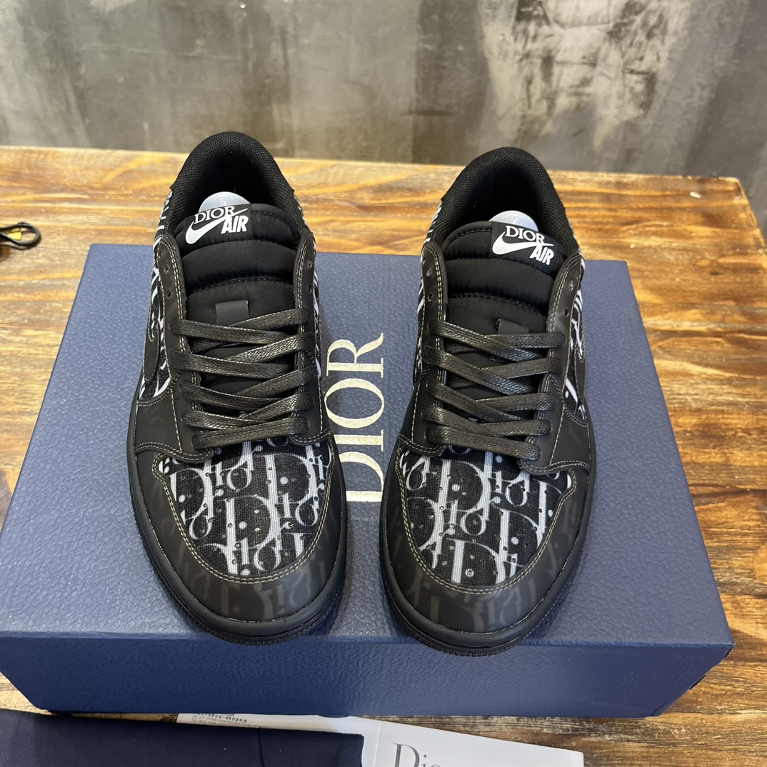Bagsaaa Nike x D10r Dunk Low White and Black