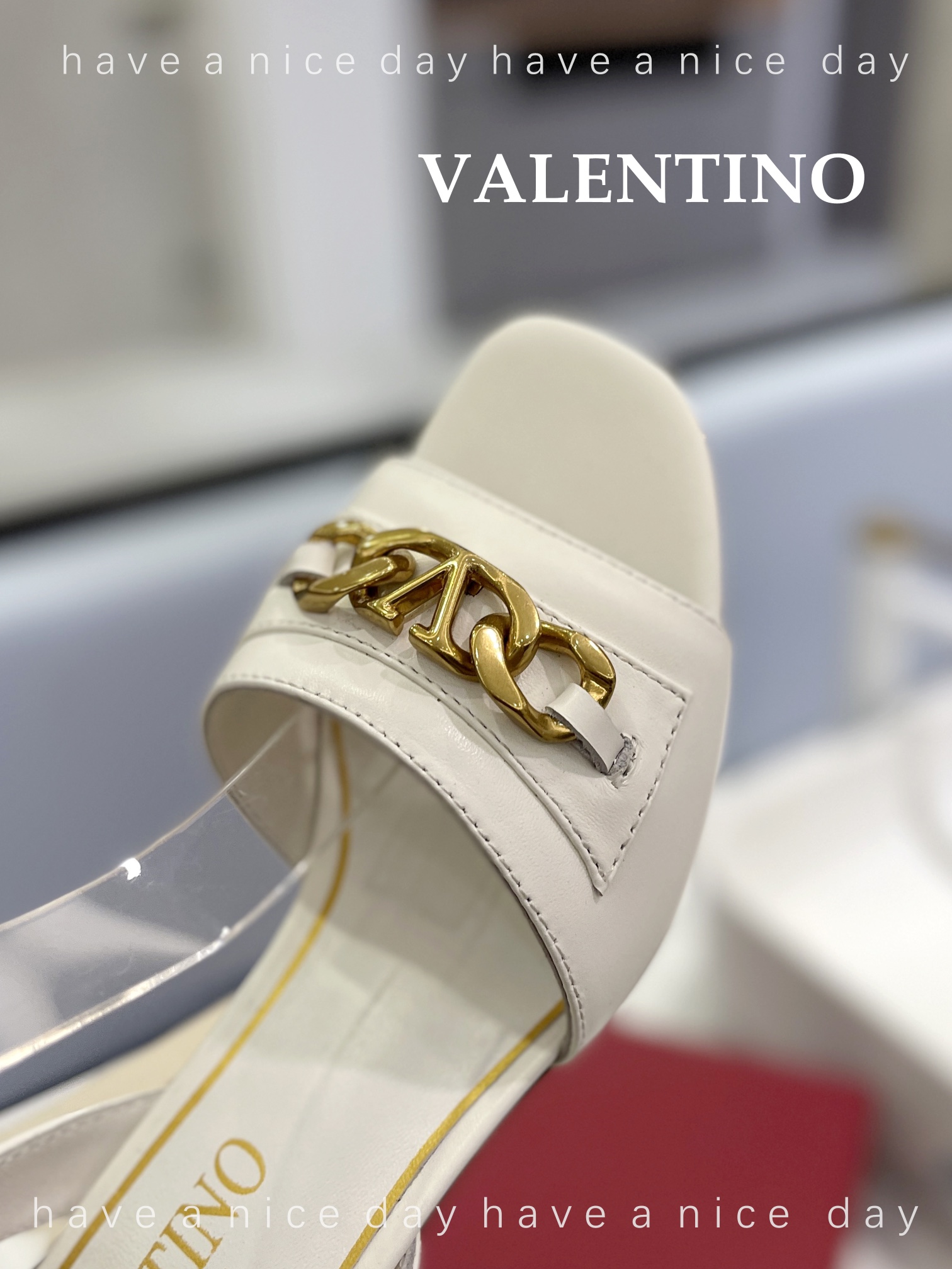 Bagsaaa Va1e*ntin0 White Sandals