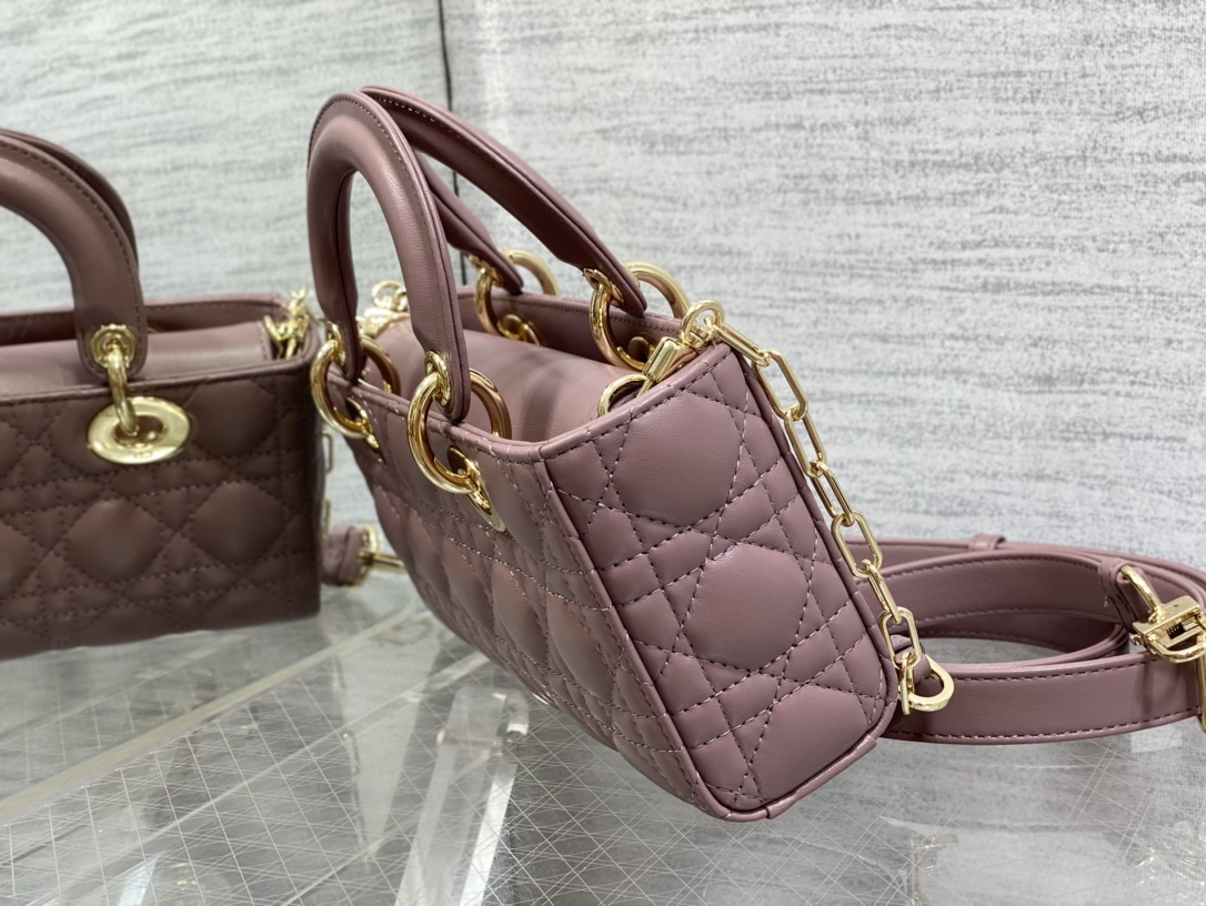 Bagsaaa D10r Lady D - Joy Medium Pink Bag - 26 x 13.5 x 5 cm