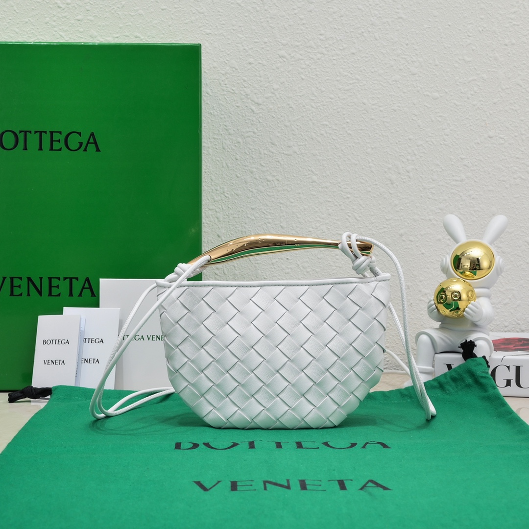 Bagsaaa B0tt*ga Ven*ta Sardine Top Handle White Bag - 20*12*2.5cm