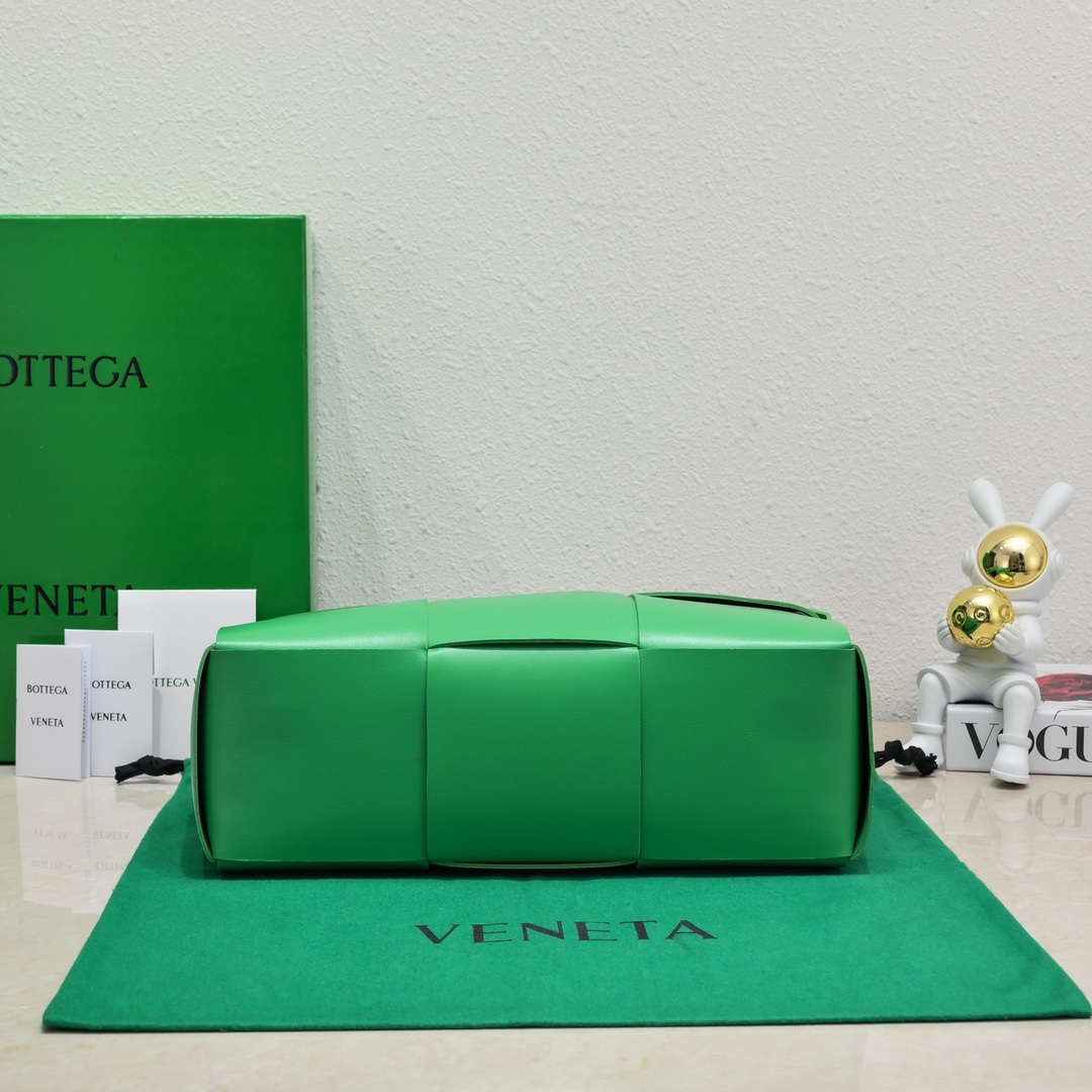 Bagsaaa B0tt*ga Ven*ta Arco Tote Green Bag - 36*24*12cm