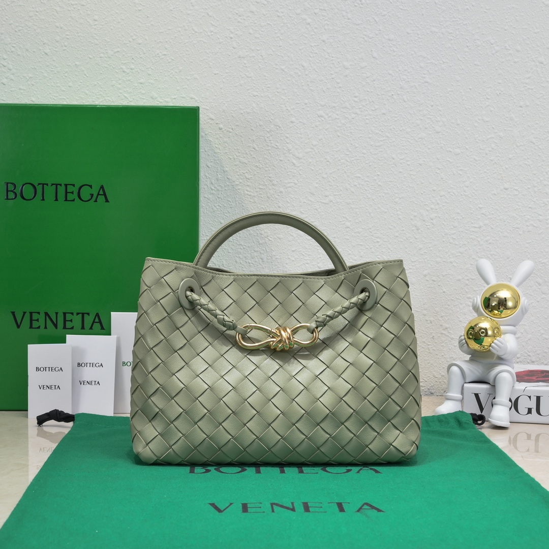 Bagsaaa B0tt*ga Ven*ta Andiamo Medium light green leather tote bag - 19*25*10.5cm