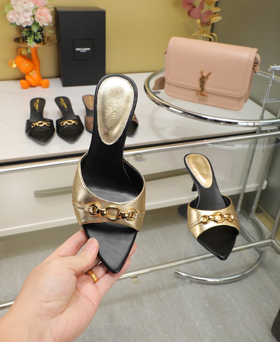 Bagsaaa Y51 Gold Mules