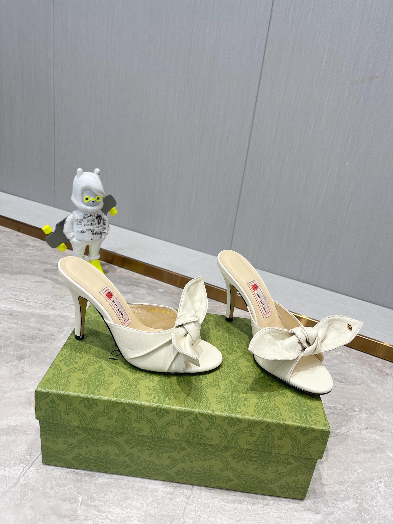 Bagsaaa Gvc*1 Leather White Mules