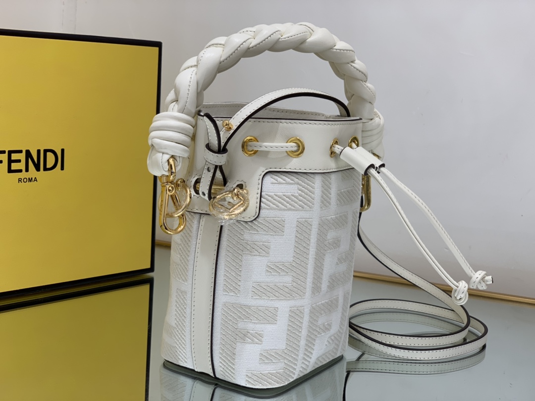 Bagsaaa F**di Mon Tresor White canvas FF mini bag - 18*10*12cm
