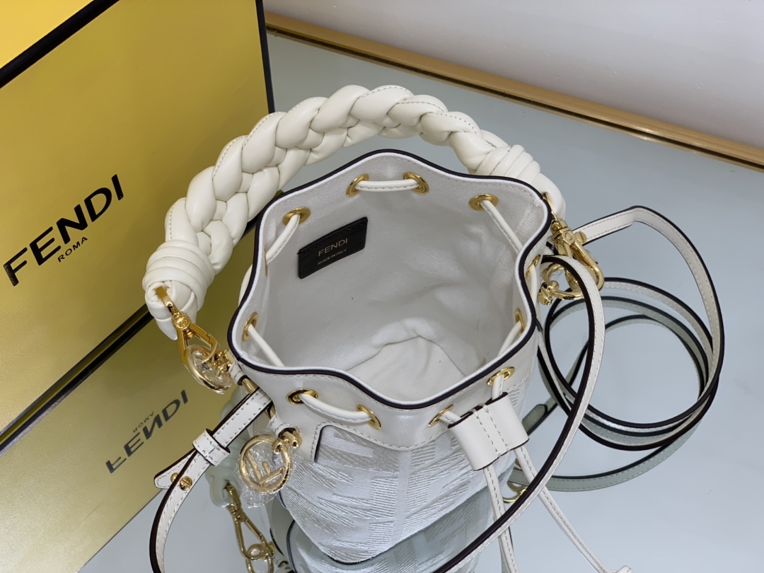 Bagsaaa F**di Mon Tresor White canvas FF mini bag - 18*10*12cm