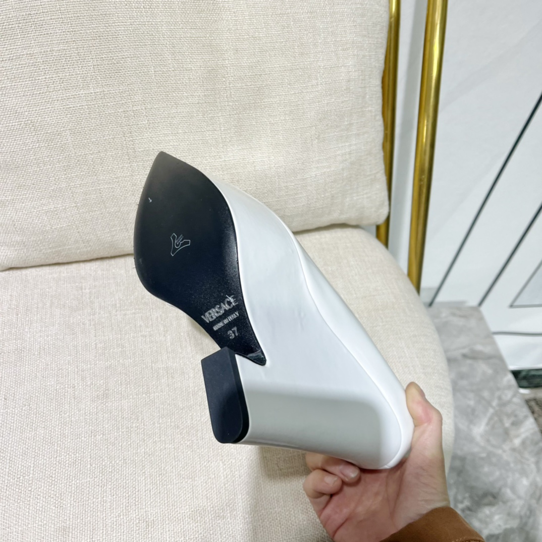 Bagsaaa Versace White Leather Heel
