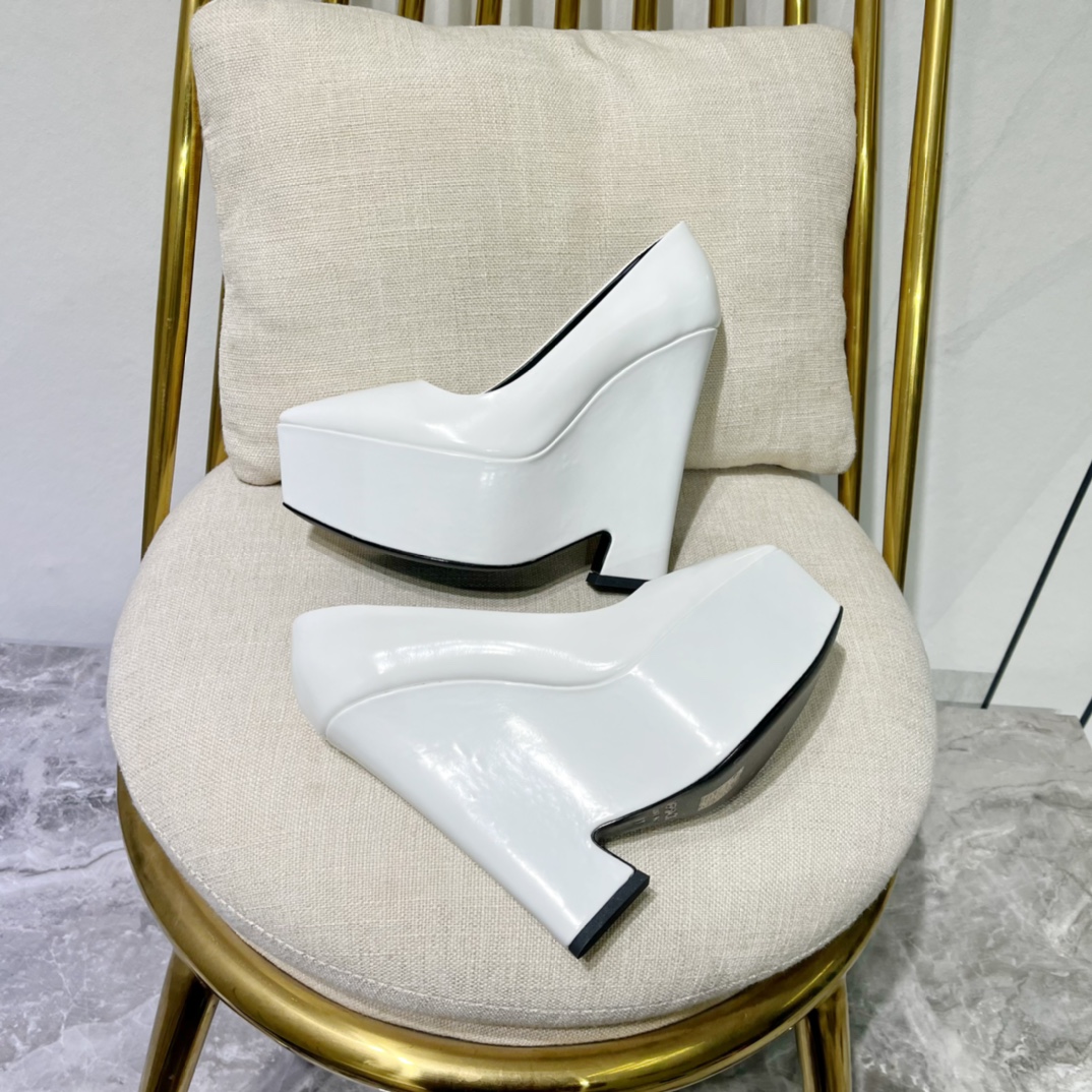 Bagsaaa Versace White Leather Heel