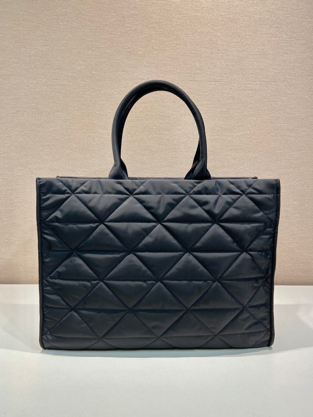 Bagsaaa Pra*a Re-Nylon shopping bag with topstitching - 45*34*15cm