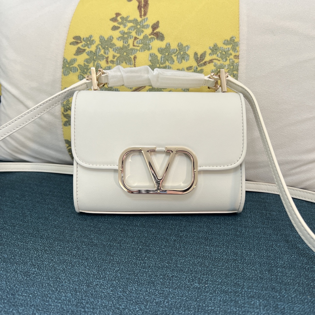 Bagsaaa Va1e*ntin0 Garavani small VLogo Type shoulder white bag - 18x13x5cm