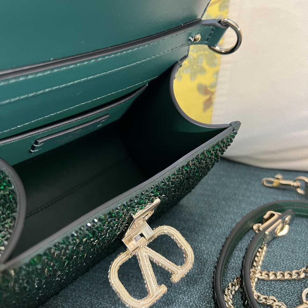 Bagsaaa Va1e*ntin0 Vsling Mini Handbag With Sparkling Embroidery Green - W19xH13xD9