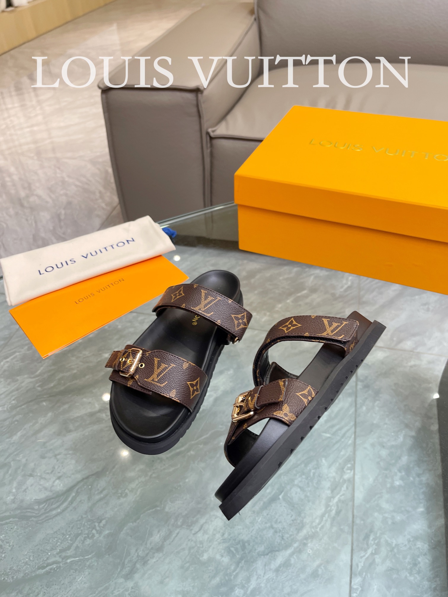 Bagsaaa L0vis Vvtt0n Bom Dia Flat Comfort Mule Monogram Brown