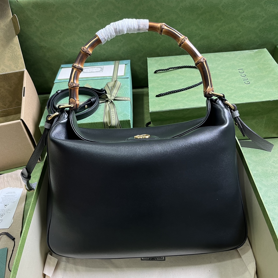 Bagsaaa Gvc*1 Diana large shoulder bag - W34cm x H26cm x D9cm