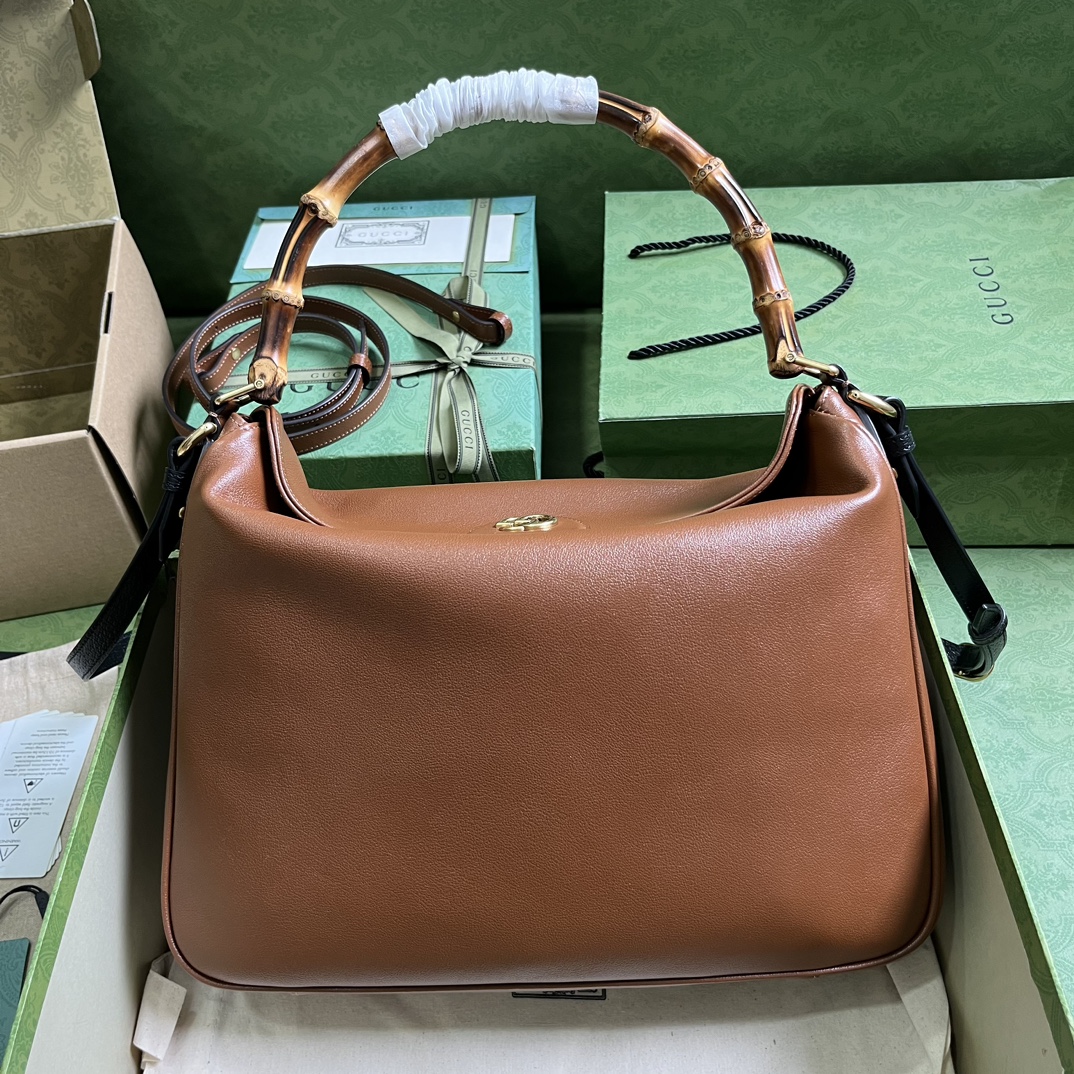 Bagsaaa Gvc*1 Diana large shoulder bag - W34cm x H26cm x D9cm