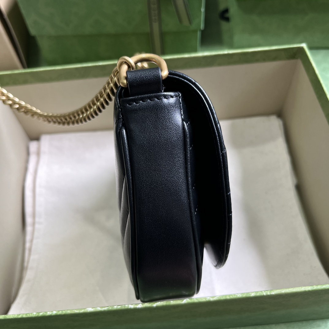 Bagsaaa Gvc*1 GG Marmont matelassé chain mini black bag - 20x14.5x4cm