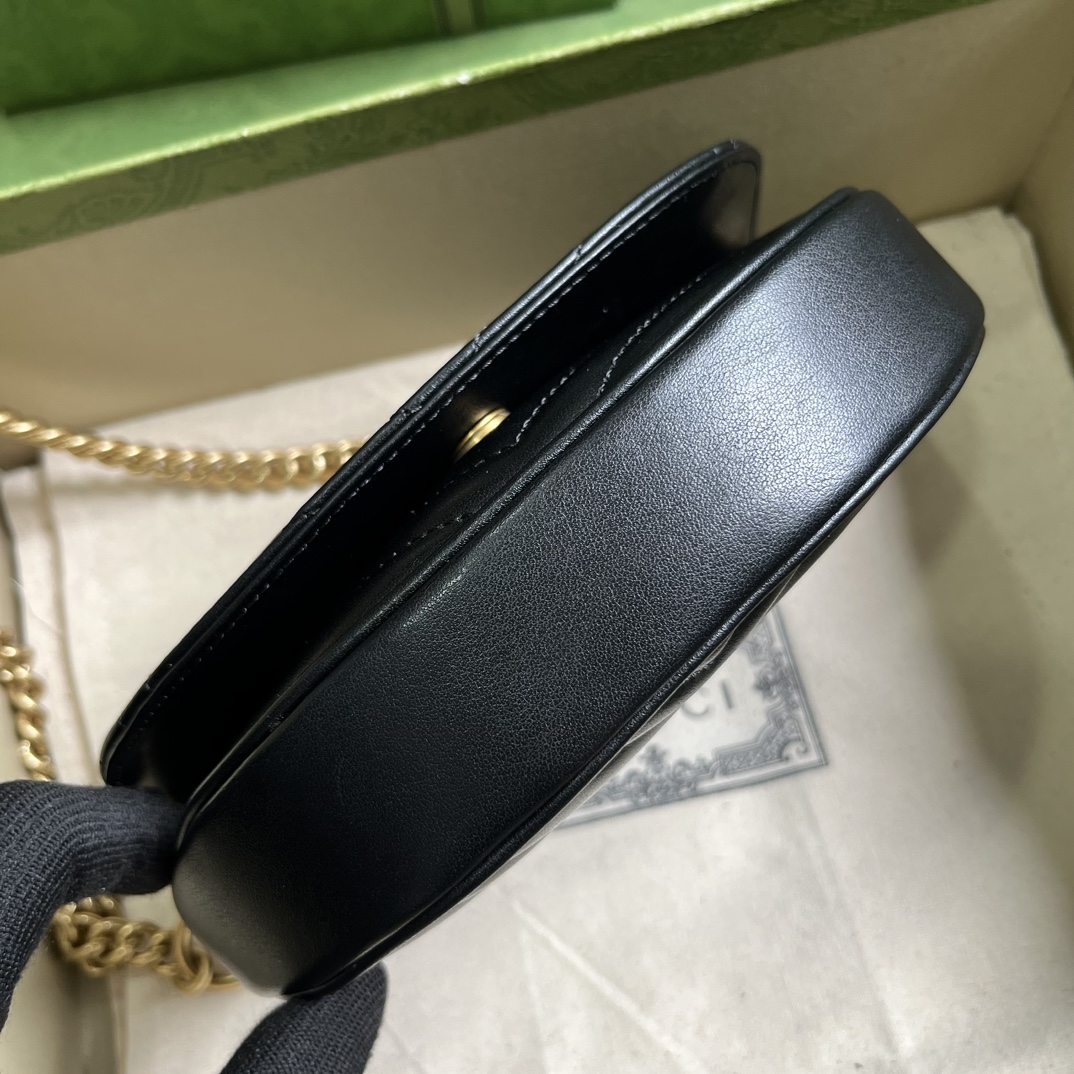 Bagsaaa Gvc*1 GG Marmont matelassé chain mini black bag - 20x14.5x4cm