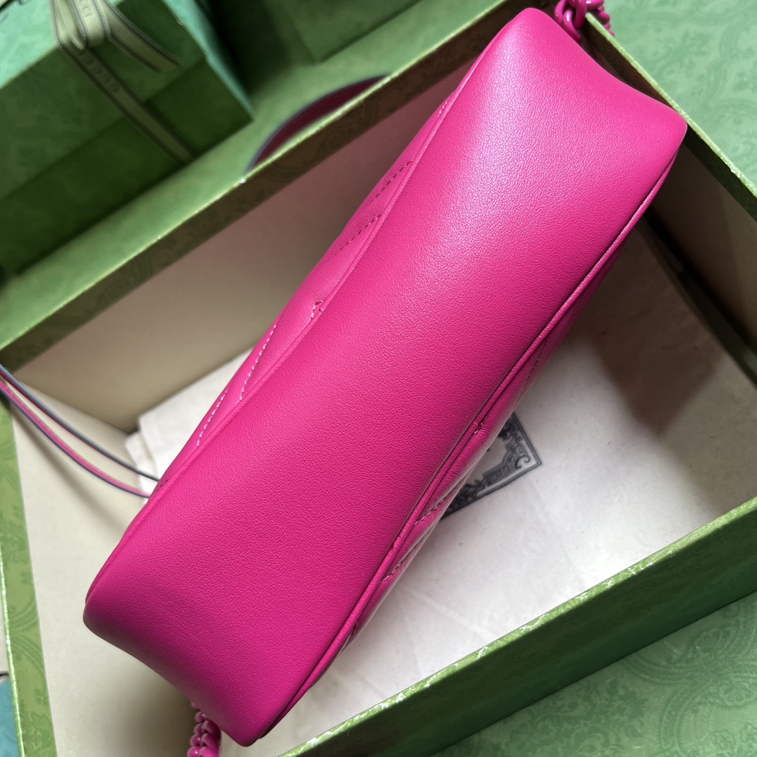 Bagsaaa Gvc*1 GG Marmont matelassé small shoulder hot pink bag - 24x 13x 7cm