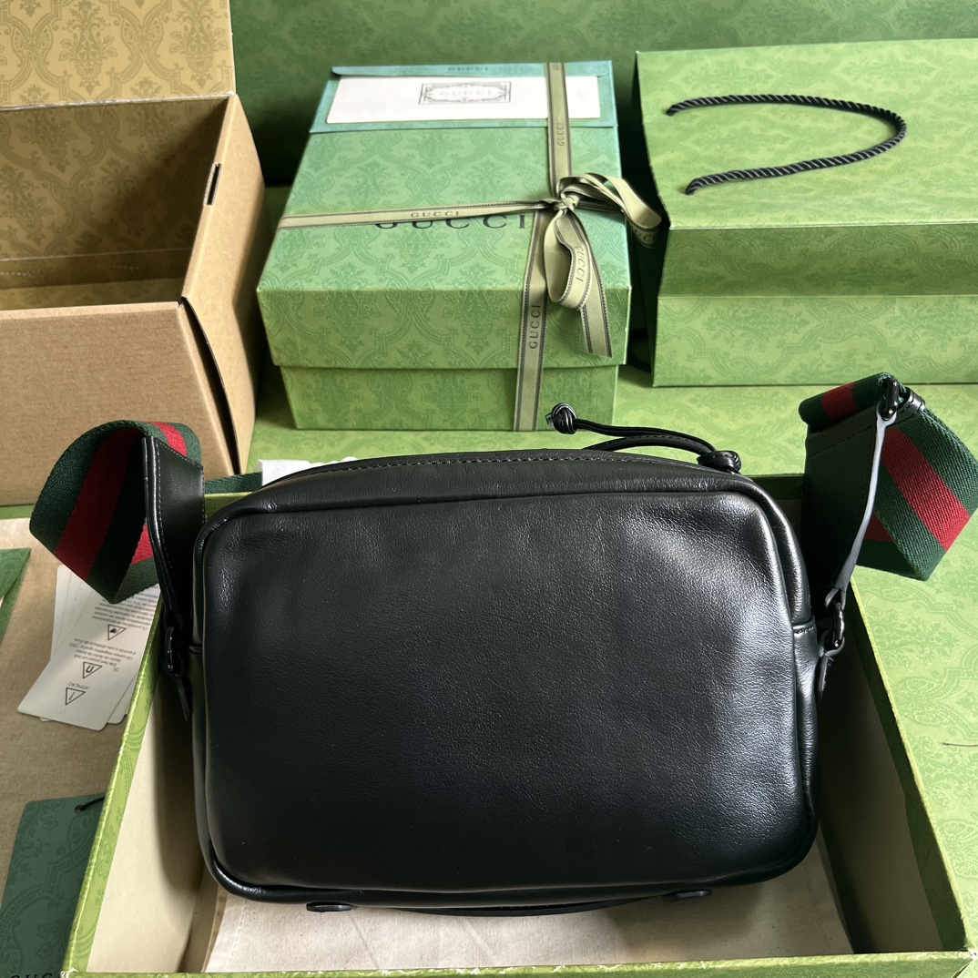 Bagsaaa Gvc*1 Shoulder black bag with tonal Double G - 23.5x 15.5x 8cm
