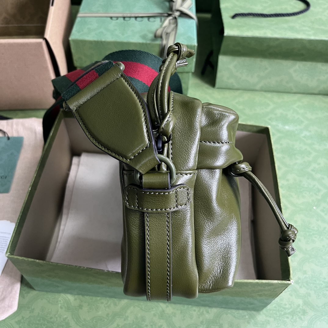 Bagsaaa Gvc*1 Shoulder green bag with tonal Double G - 23.5x 15.5x 8cm