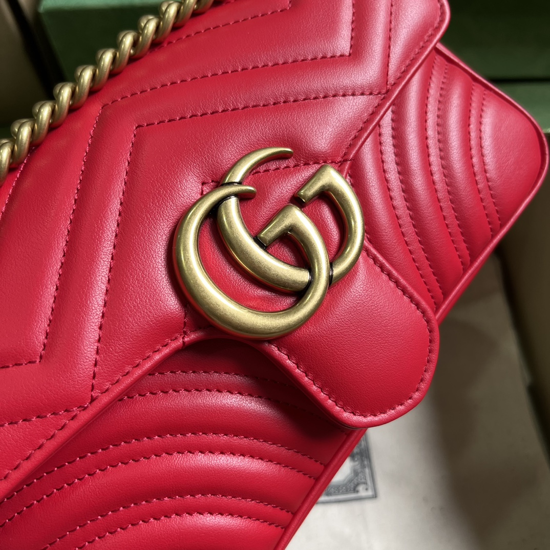 Bagsaaa Gvc*1 GG Marmont matelassé shoulder red bag - 22X 13 x 6 cm