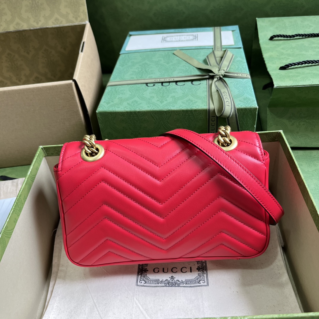 Bagsaaa Gvc*1 GG Marmont matelassé shoulder red bag - 22X 13 x 6 cm