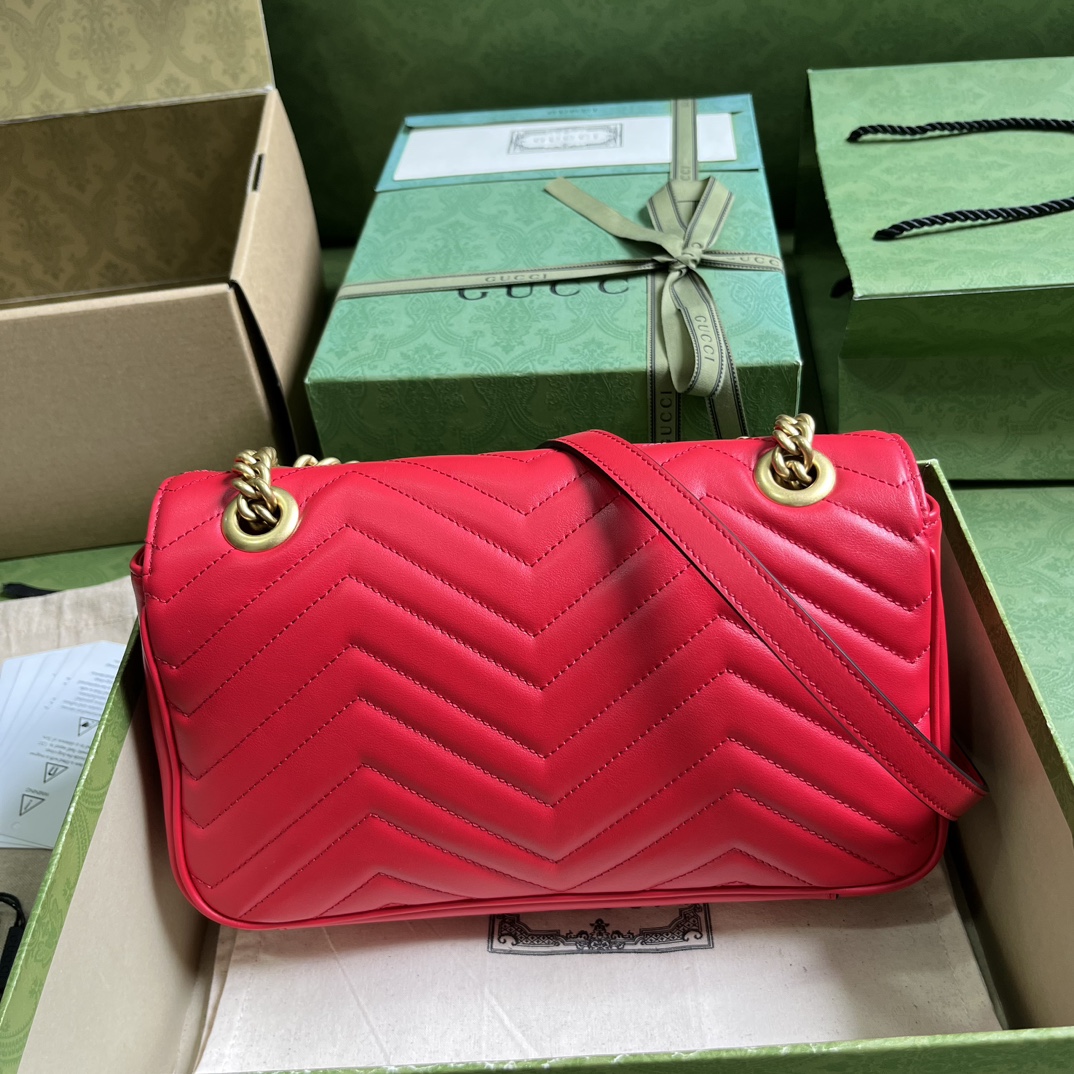 Bagsaaa Gvc*1 GG Marmont matelassé shoulder red bag - 26x 15x 7cm