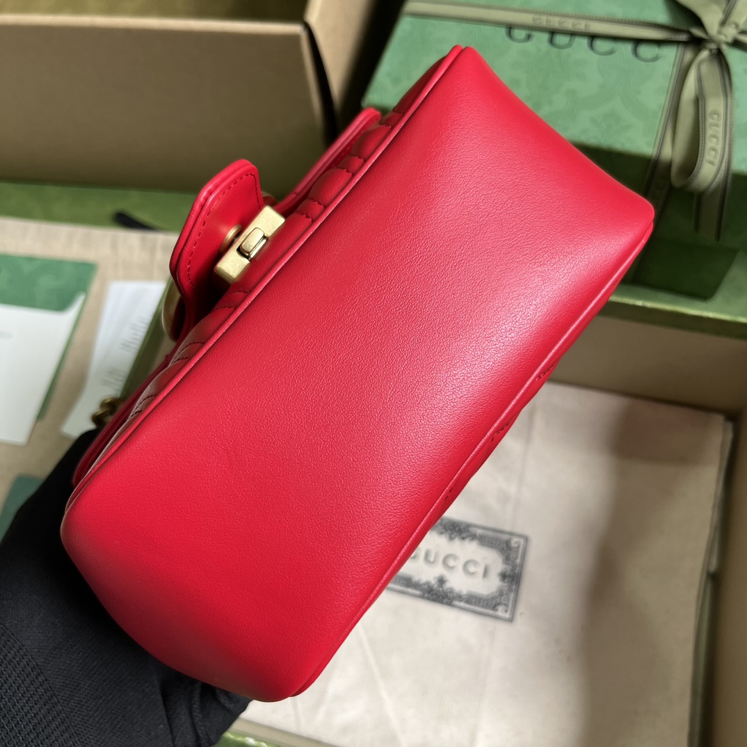 Bagsaaa Gvc*1 GG Marmont mini red shoulder bag - 18x 15 x8cm