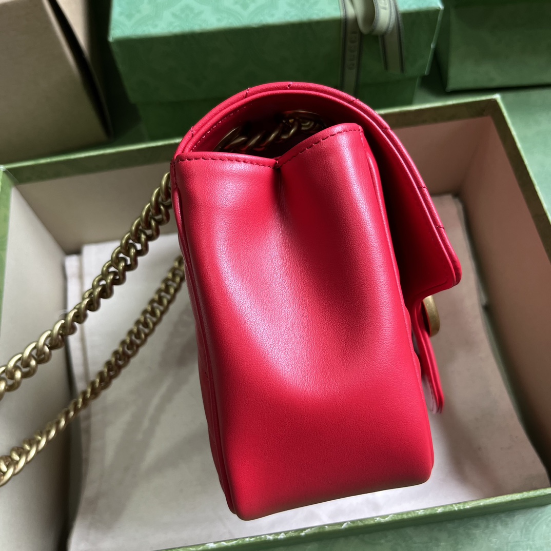Bagsaaa Gvc*1 GG Marmont mini red shoulder bag - 18x 15 x8cm