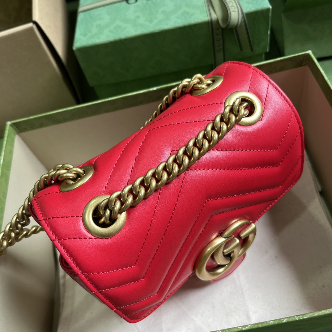 Bagsaaa Gvc*1 GG Marmont mini red shoulder bag - 18x 15 x8cm
