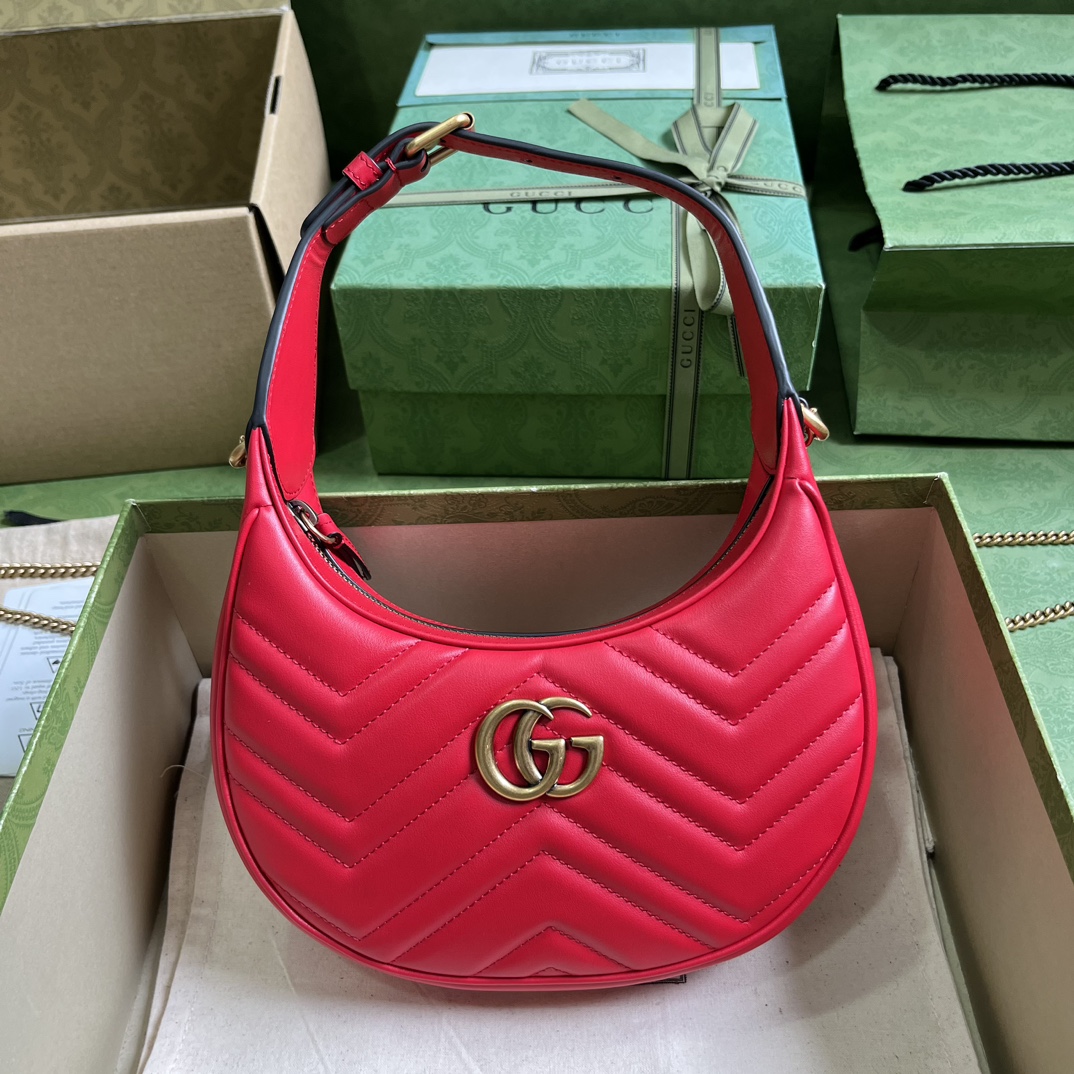 Bagsaaa Gvc*1 GG Marmont matelassé red leather mini bag - 21.5x 11x 5cm