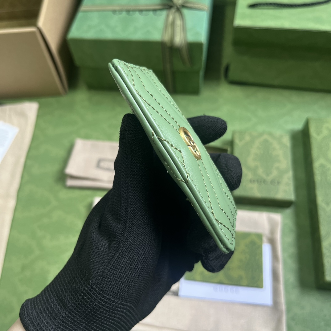 Bagsaaa Gvc*1 GG Marmont matelassé keychain wallet in sage green leather - 10x 7cm