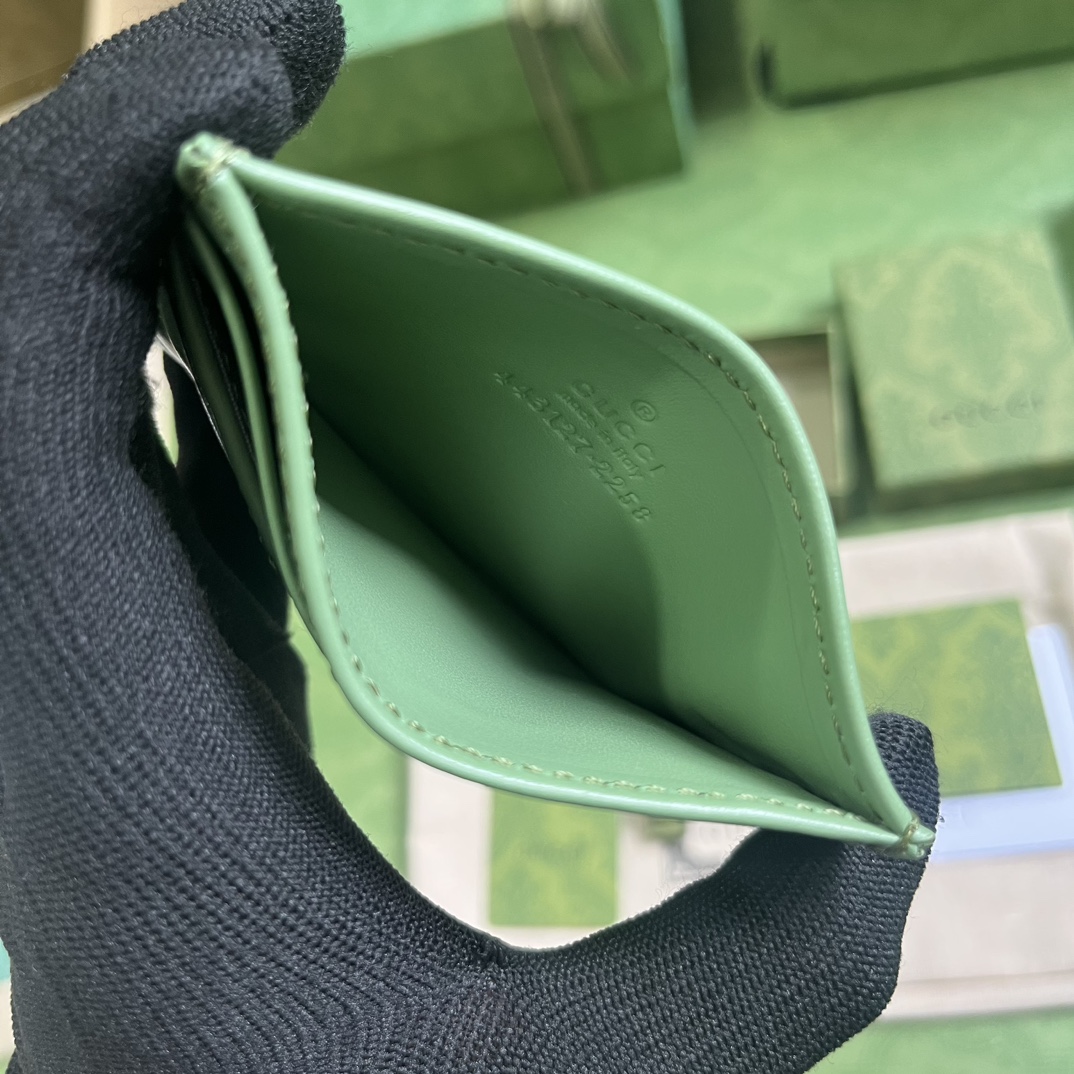 Bagsaaa Gvc*1 GG Marmont matelassé keychain wallet in sage green leather - 10x 7cm