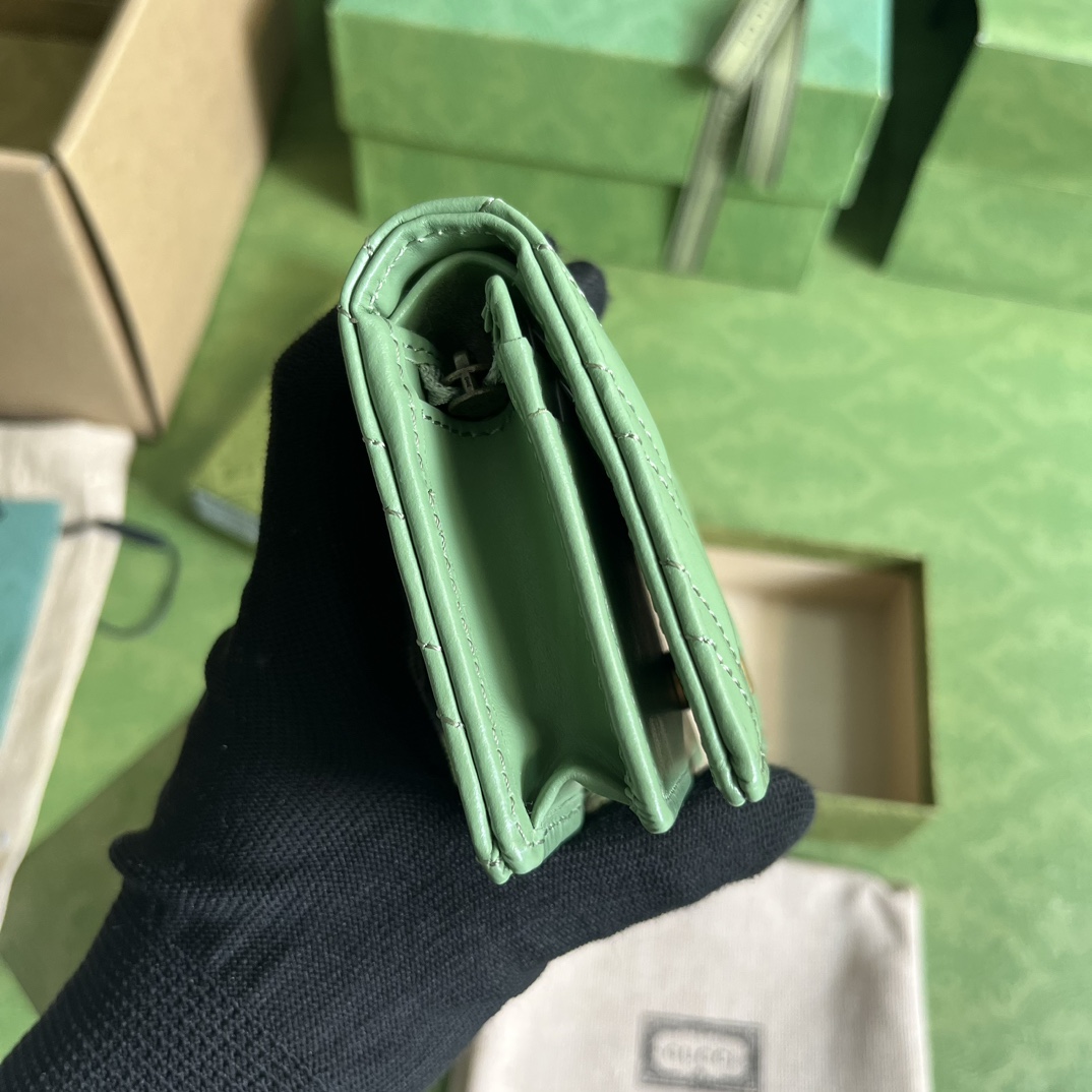 Bagsaaa Gvc*1 GG Marmont matelassé card case wallet sage green - 11 x 8.5 x 3cm