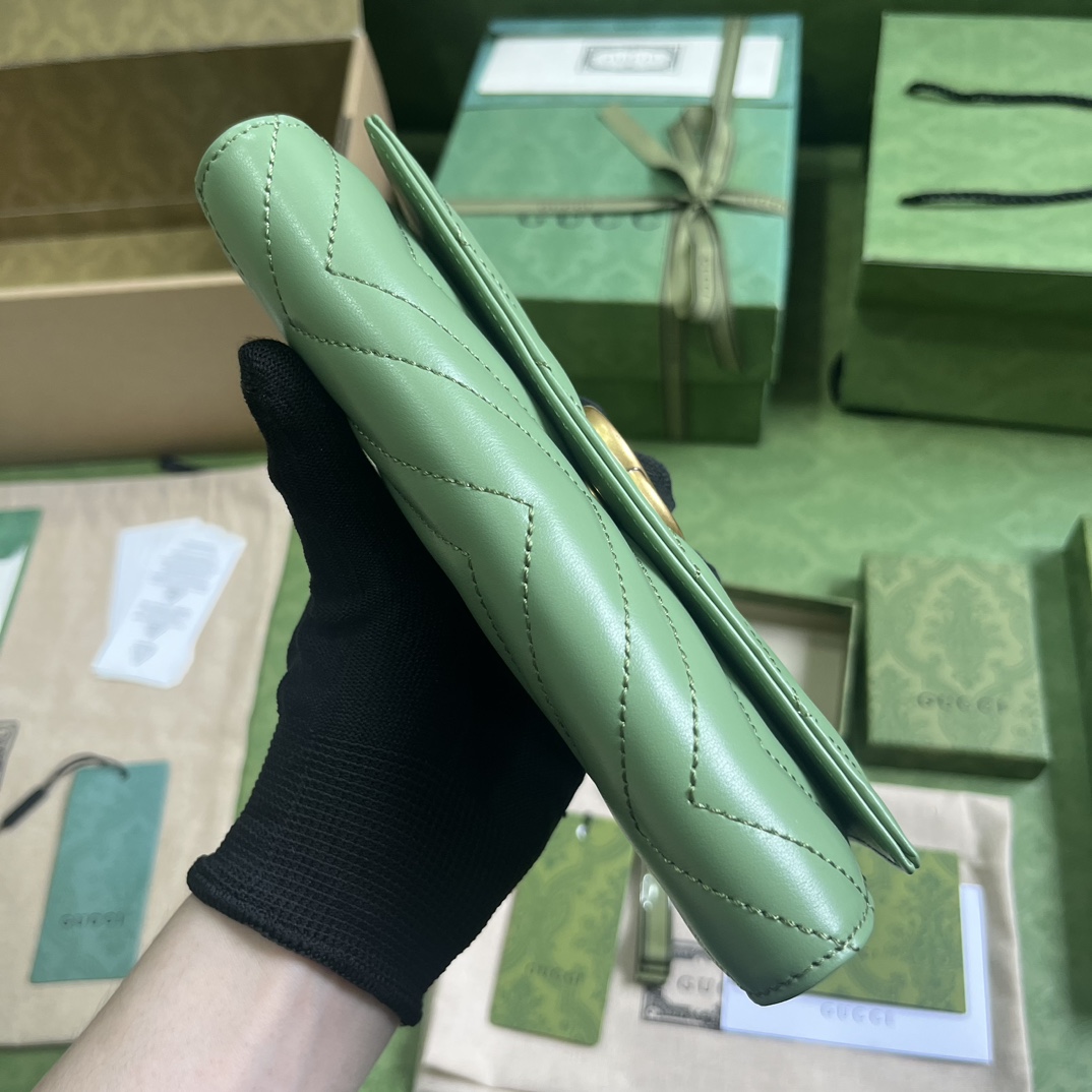 Bagsaaa Gvc*1 GG Marmont continental wallet sage green - 19 x 10.5 x 3cm
