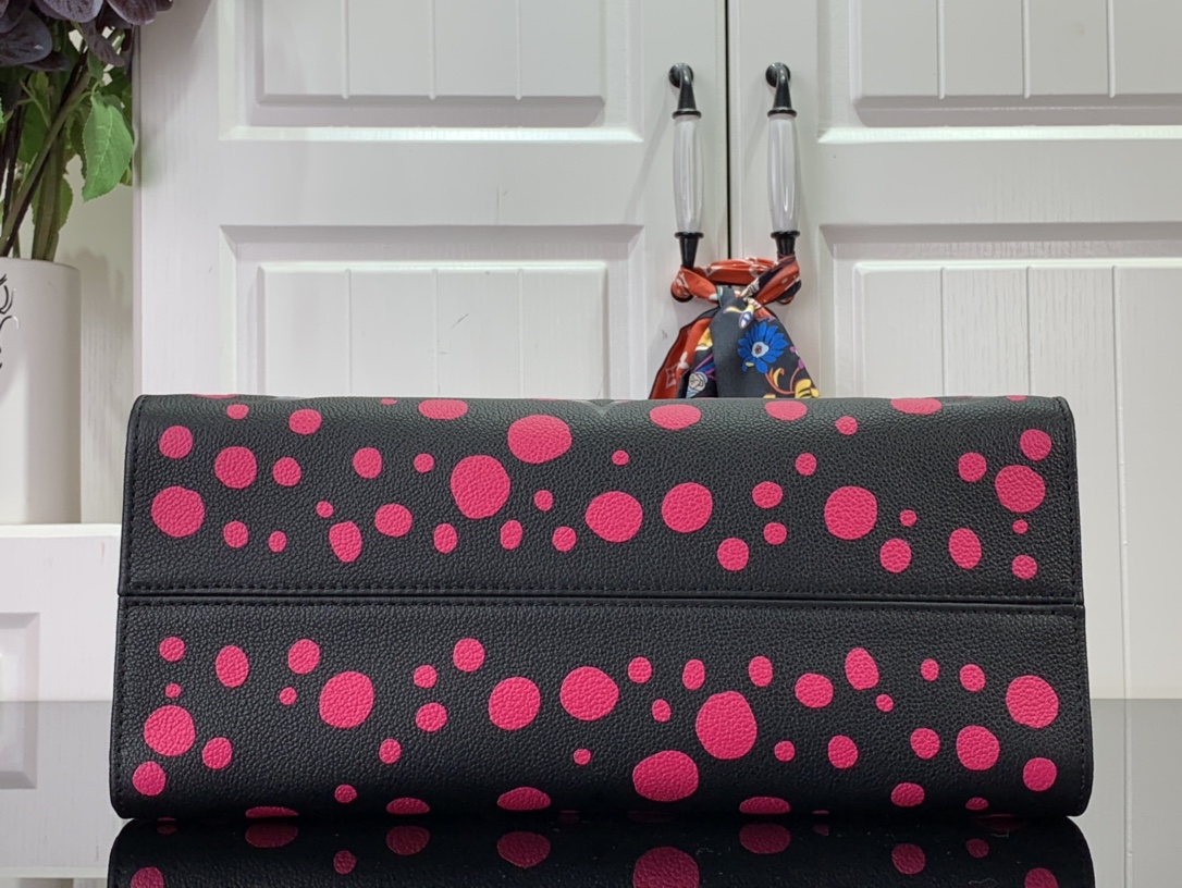 Bagsaaa L0vis Vvtt0n Onthego MM Infinity Dots - 35 x 27 x 14