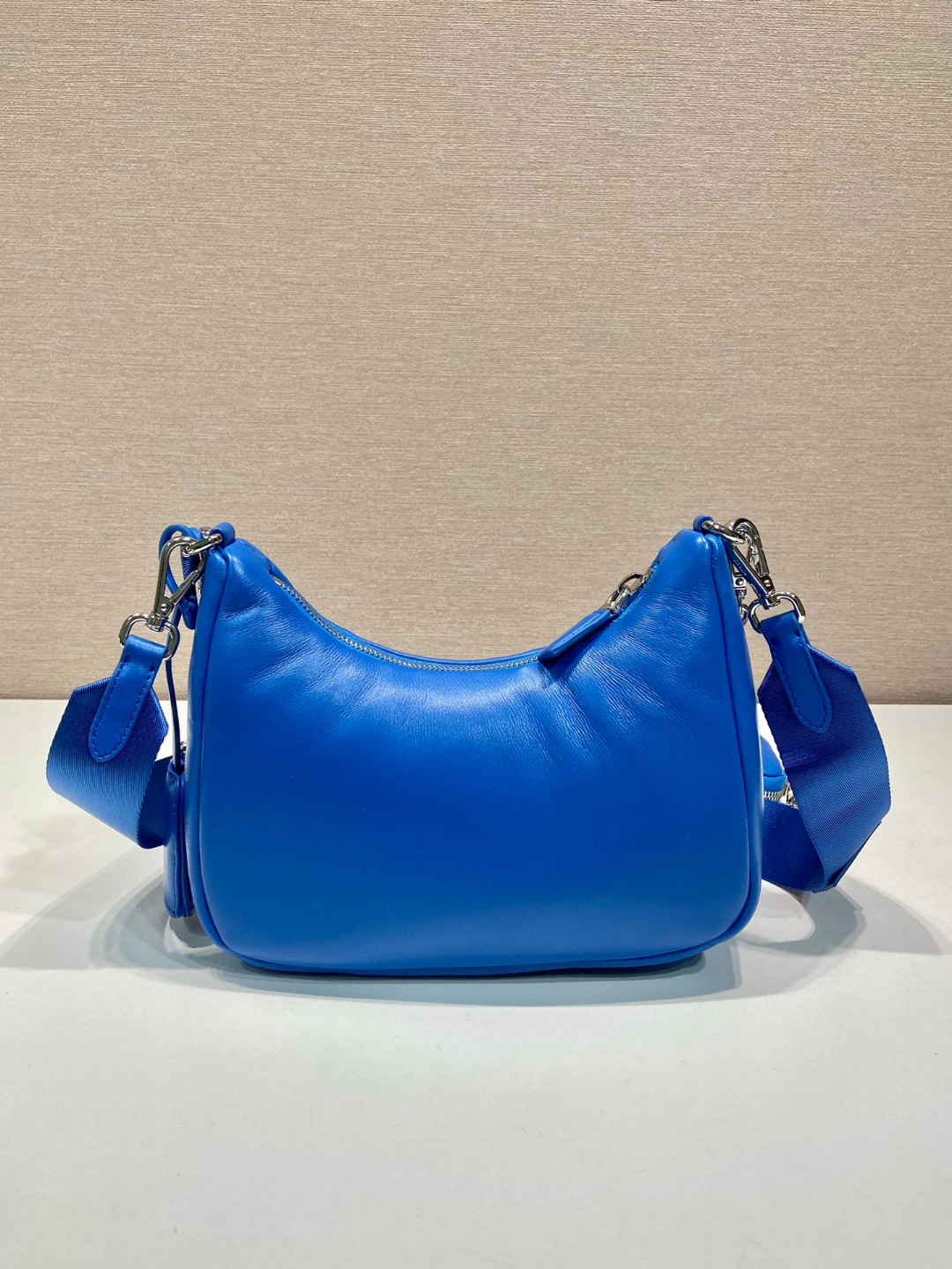 Bagsaaa Pra*a Padded nappa-leather Pra*a Re-Edition 2005 blue shoulder bag - 22*18*6.5cm