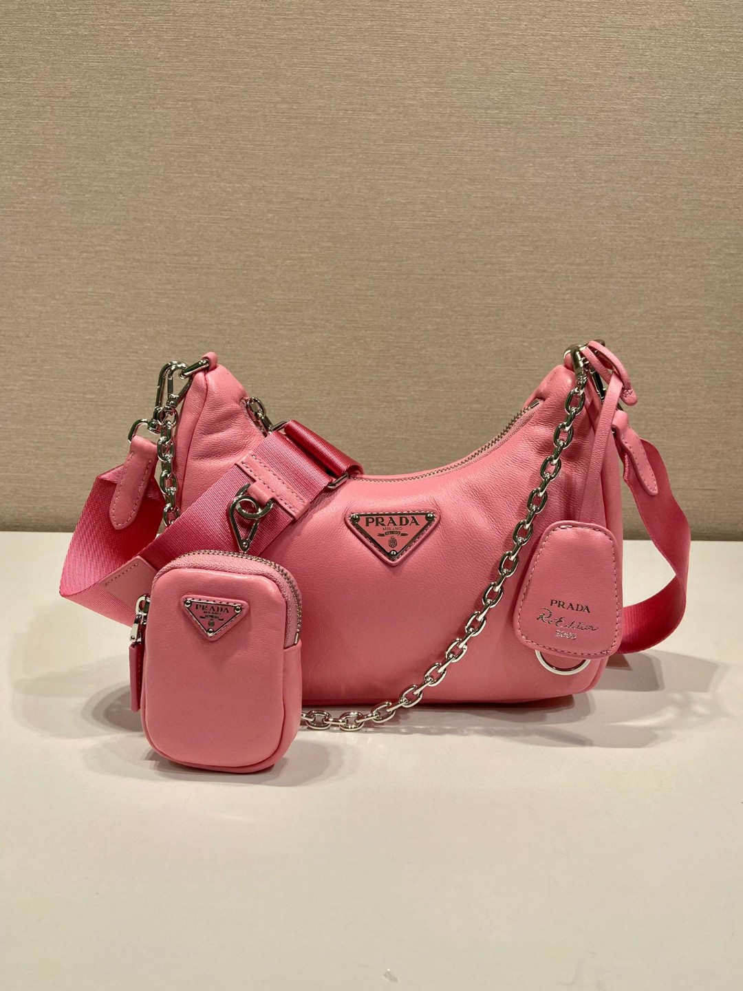 Bagsaaa Pra*a Padded nappa-leather Pra*a Re-Edition 2005 pink shoulder bag - 22*18*6.5cm