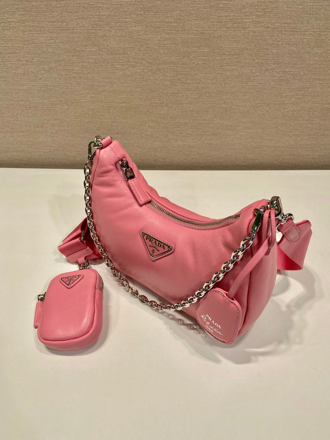 Bagsaaa Pra*a Padded nappa-leather Pra*a Re-Edition 2005 pink shoulder bag - 22*18*6.5cm