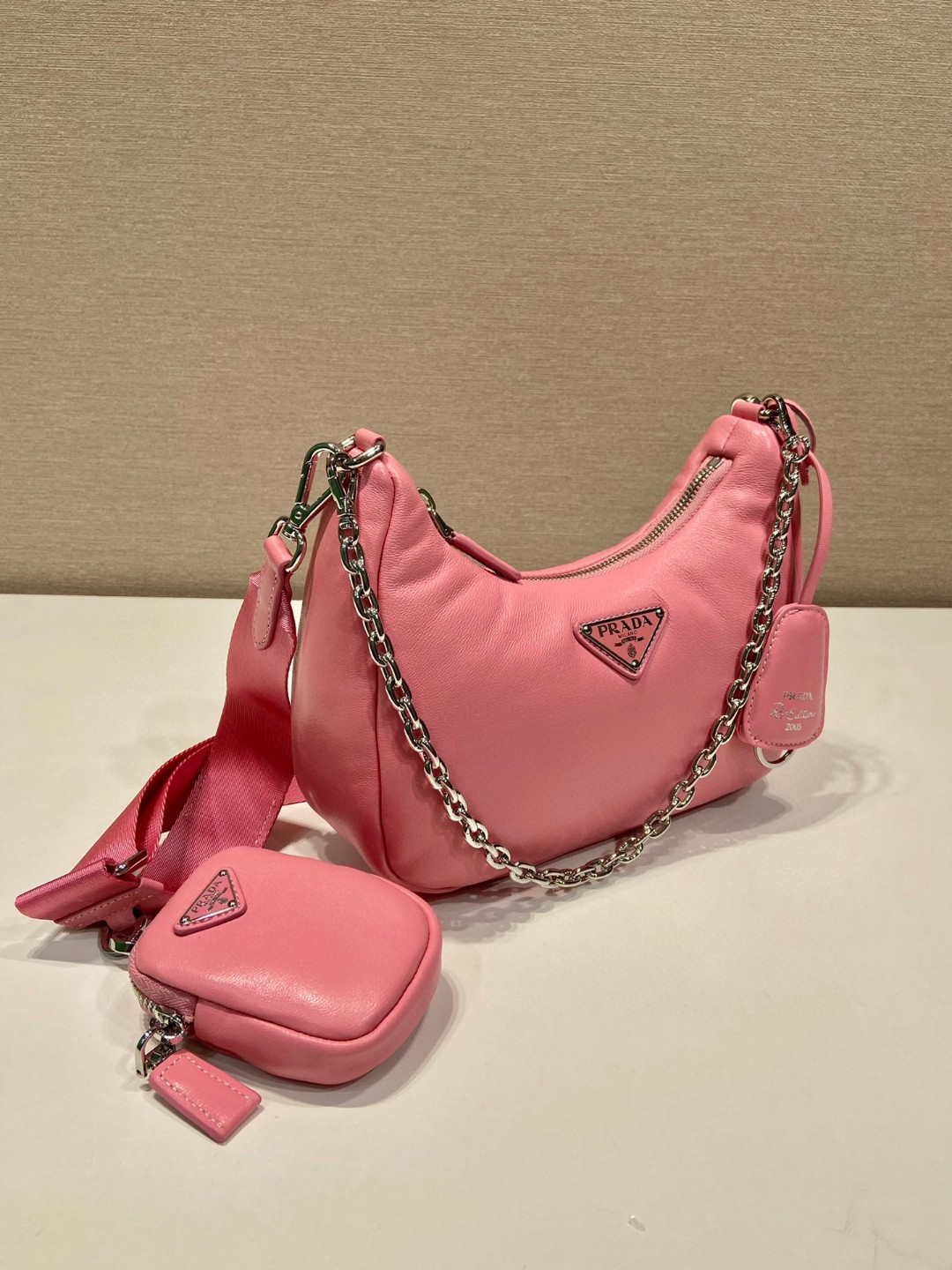 Bagsaaa Pra*a Padded nappa-leather Pra*a Re-Edition 2005 pink shoulder bag - 22*18*6.5cm
